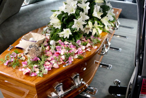 Burials—Affordable funerals in Rockhampton City, QLD